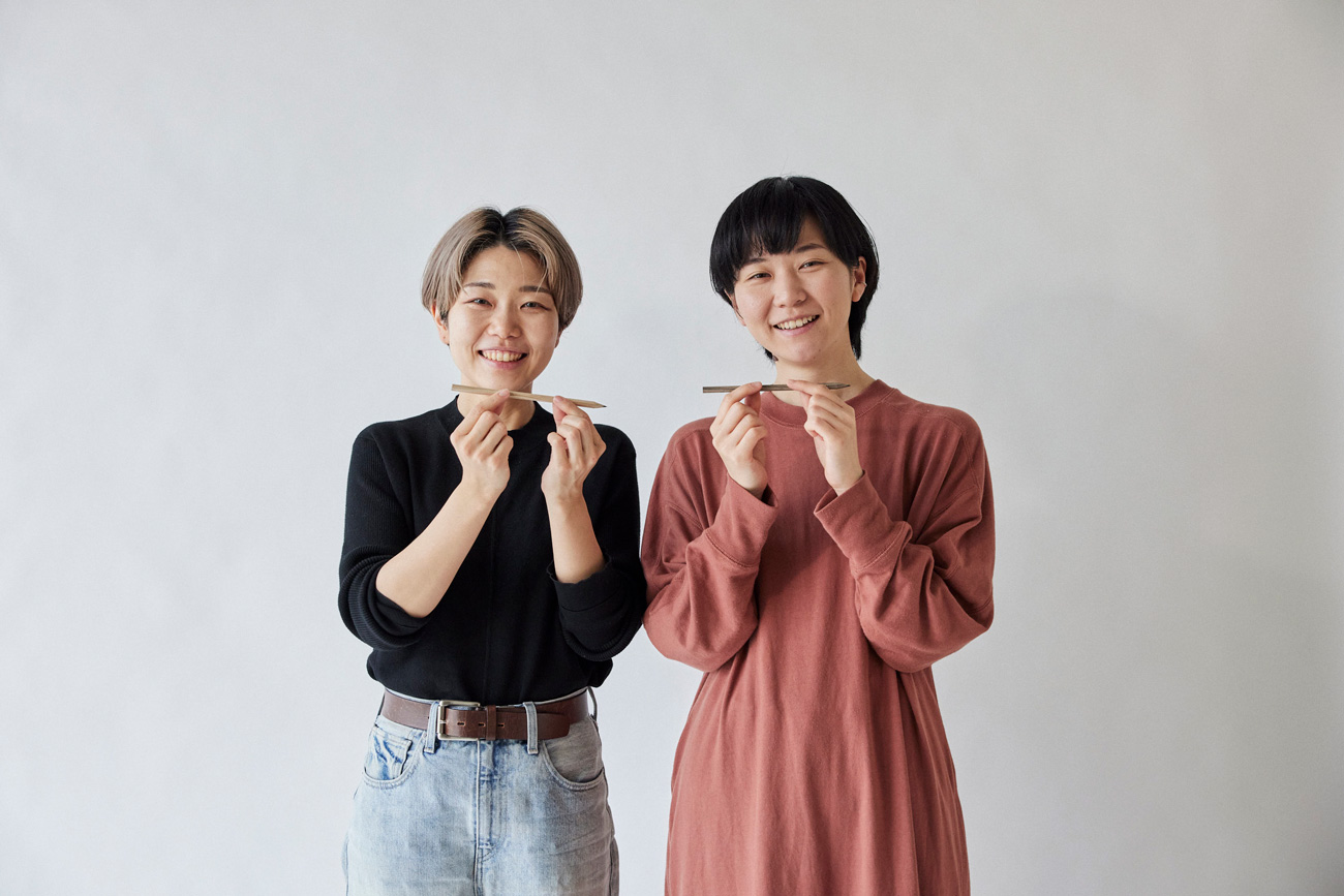 obake duo (left: Natsuki Tomoda, right: Mai Miura)