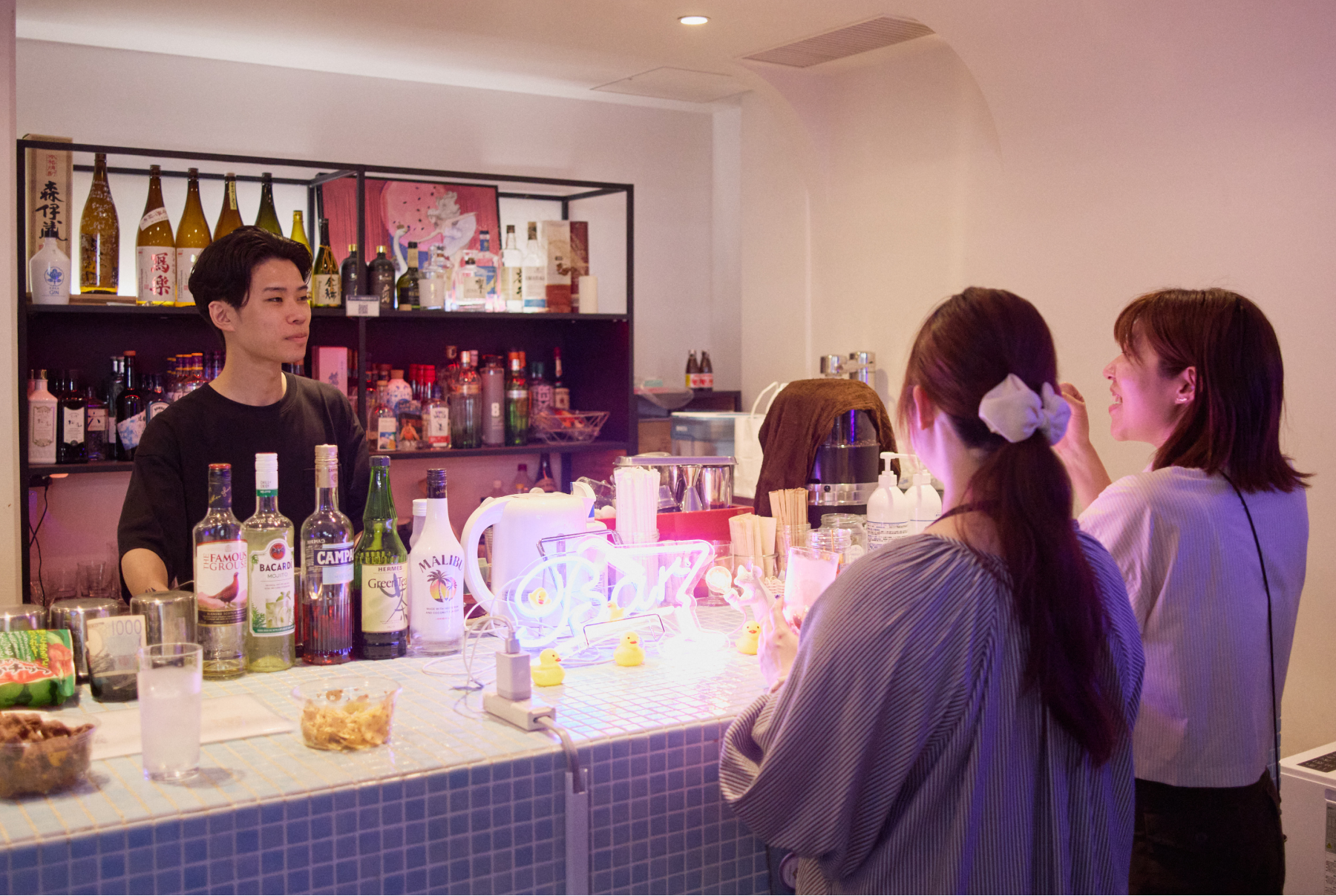 仕事終わりに乾杯！ 社内BARから広がるコミュニティの輪サムネイル