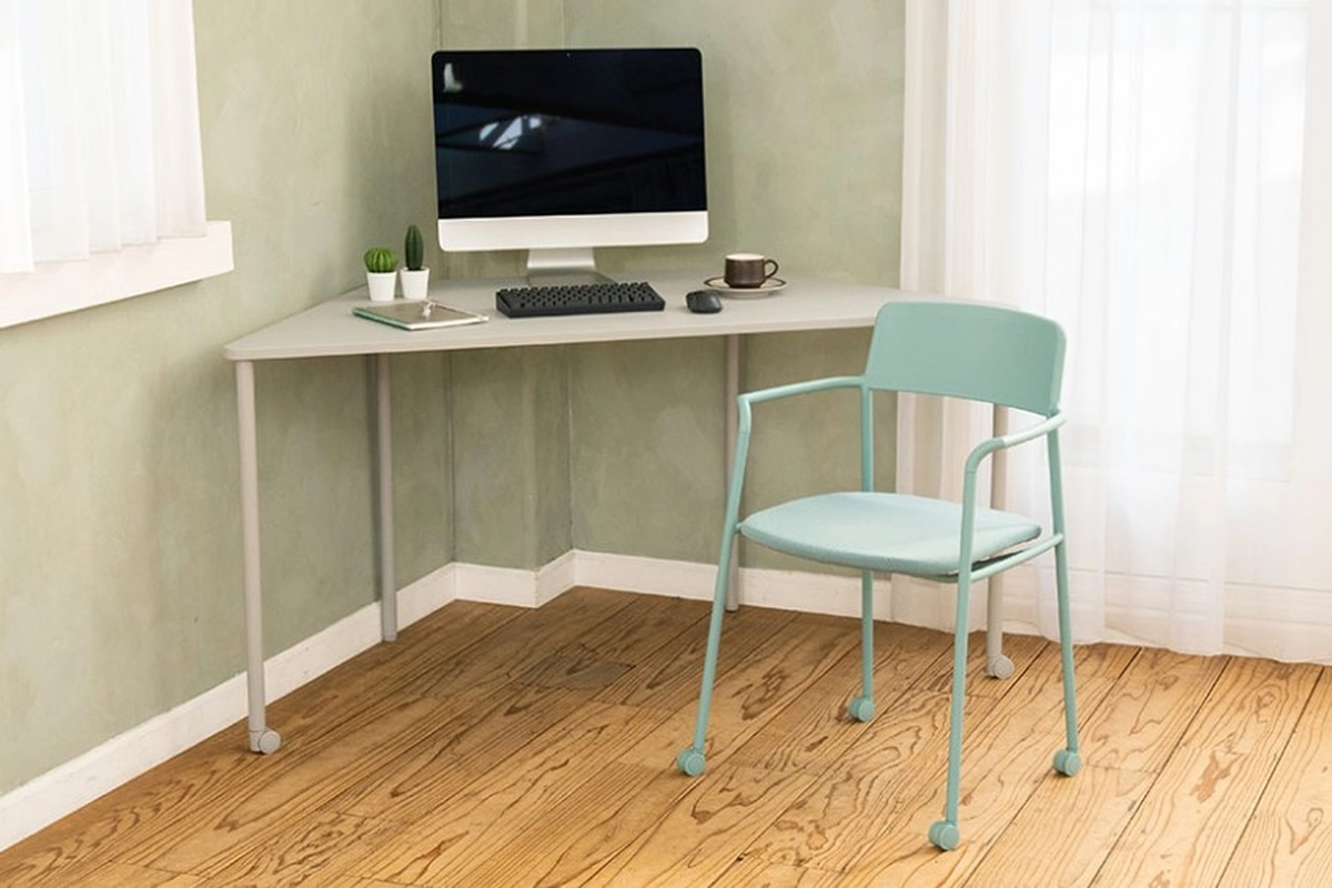 エニーを使用したワークシーン