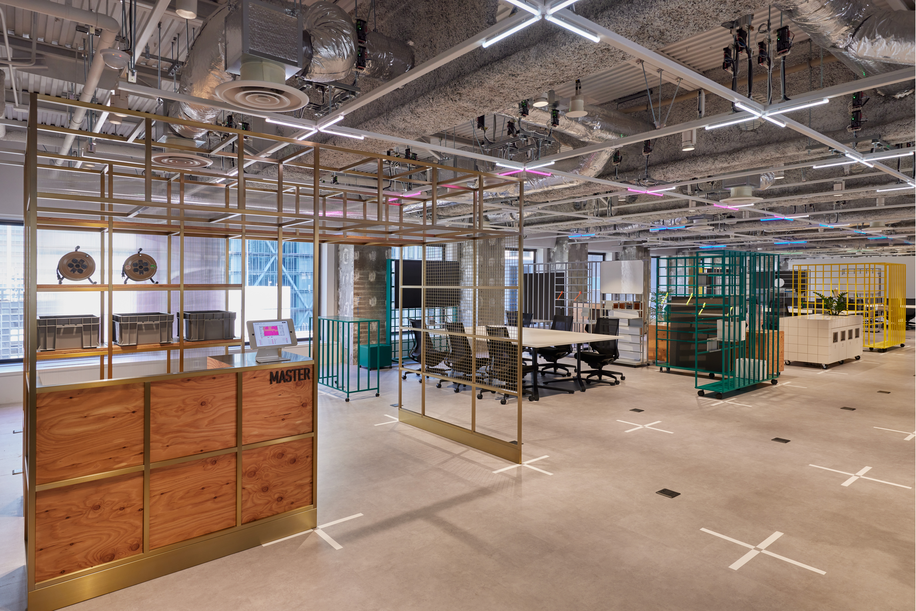 オフィスのお引っ越し。タスクリストをチェックしようサムネイル