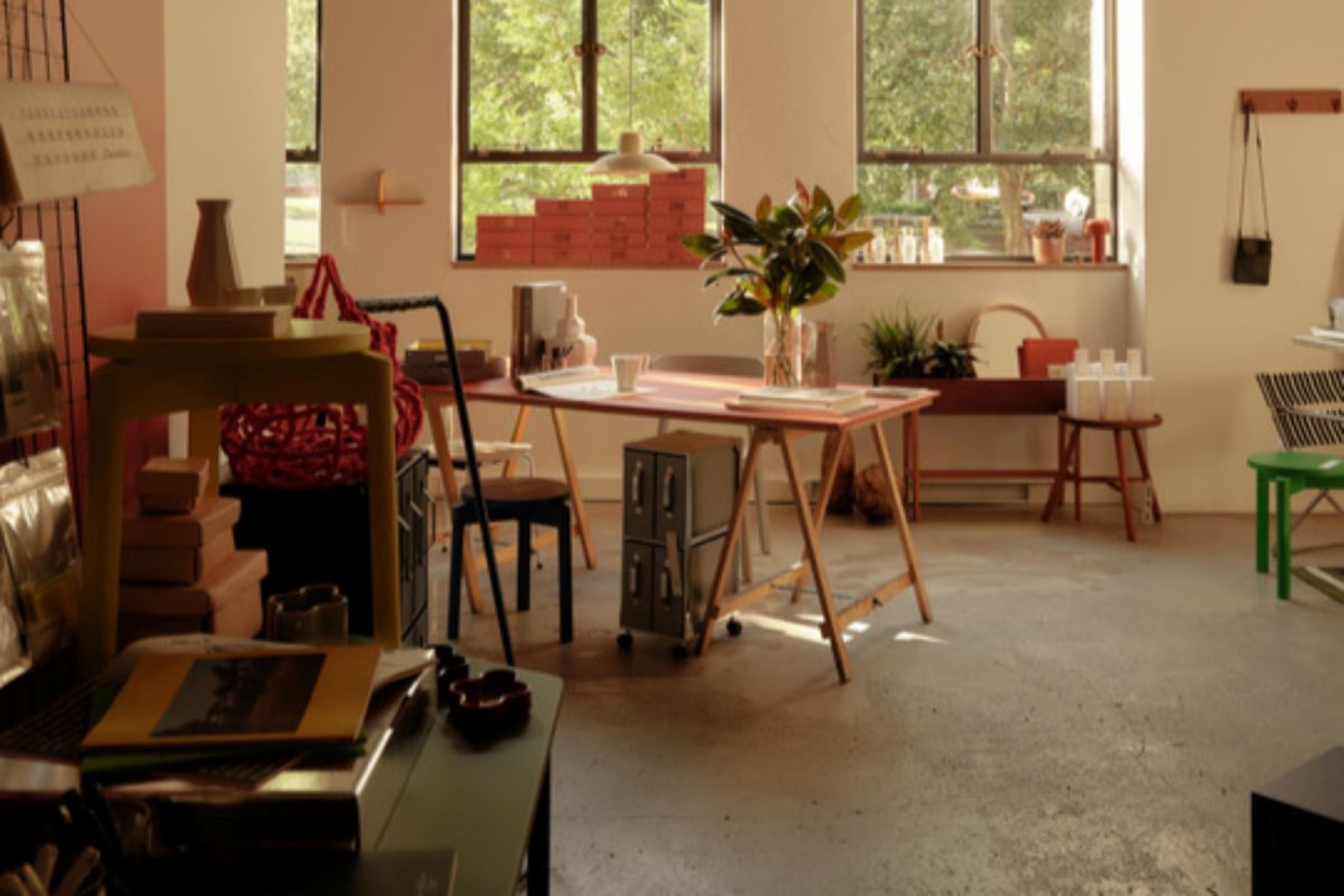 「HOW WE LIVE」の世界観を体現したPOP UP SHOP