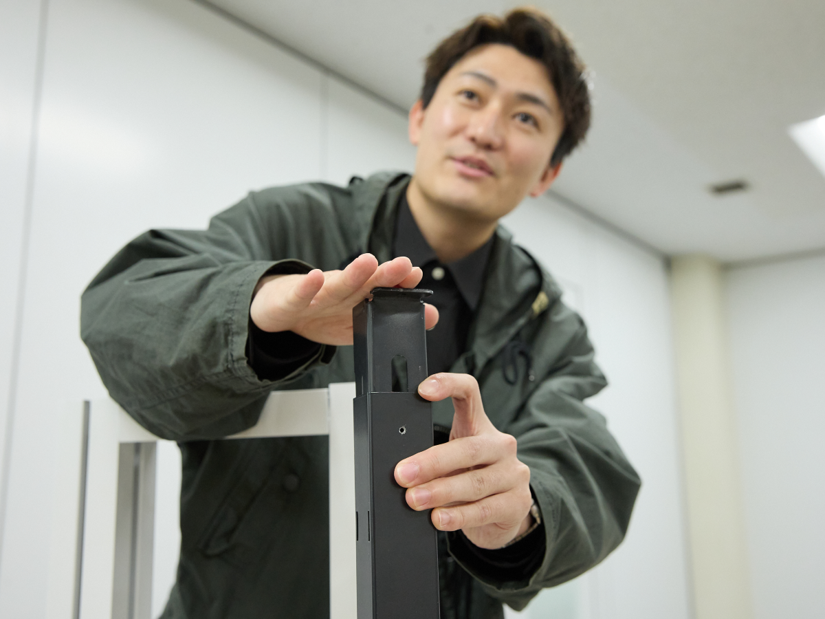 支柱の調整機構を説明する熊倉