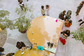 写真：ママ・マスターとB面を語り合おう！CULTURE SNACK STAND