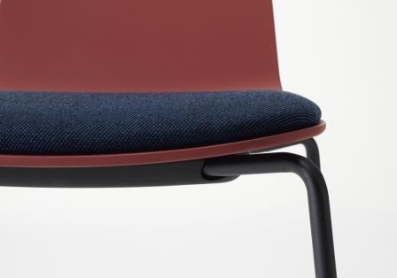 30mm厚のクッション