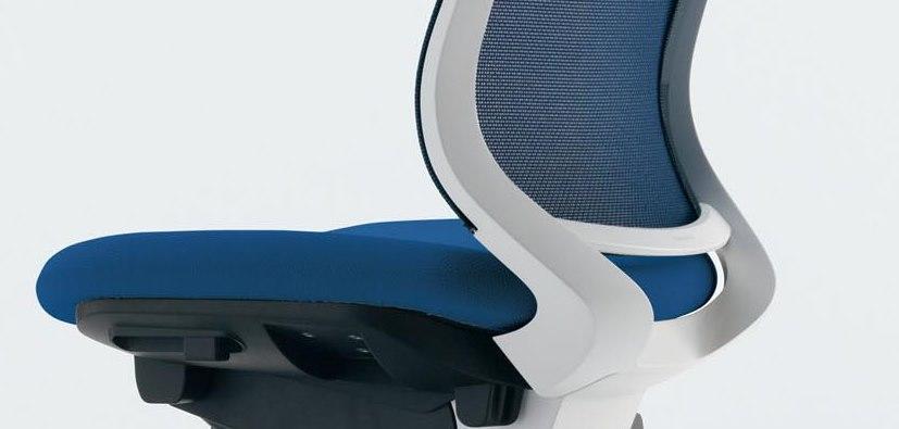 写真：執務スペースにレイアウトした例