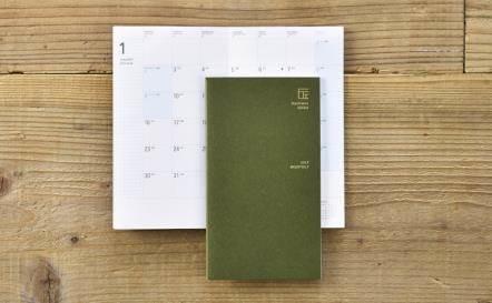写真：trystrams 手帳2017 月間linklet カバーなし