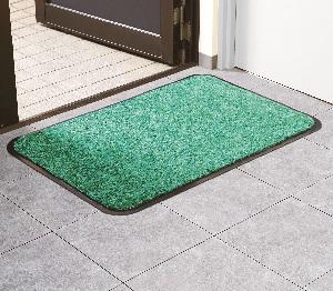 めくれにくいので玄関もスッキリ