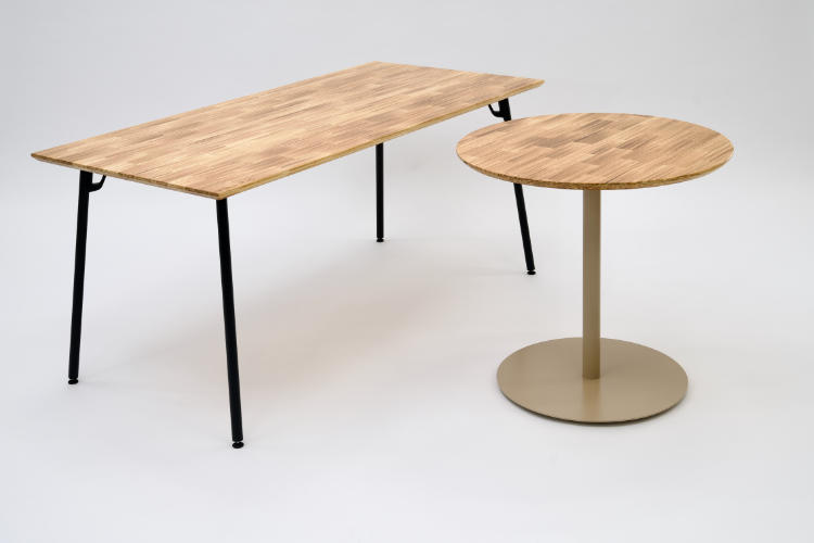 第一弾の試作品のオフィス家具