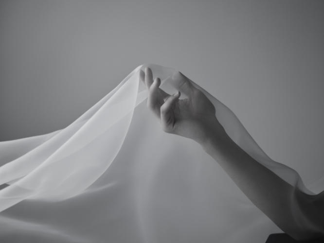 「座る」ではなく「まとう」。これまでにない新感覚の座り心地