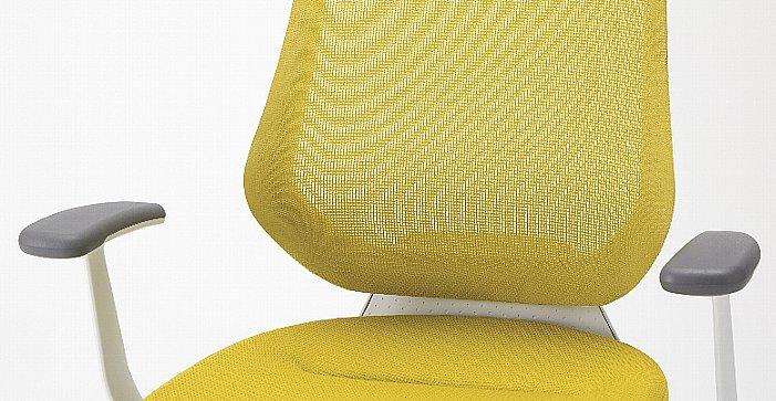 背骨を解放する「ランバーレスデザイン」 360°グライディングが、背骨のS字カーブを自然につくるため、背もたれにランバーサポートはありません。背骨をより解放し体を動かしやすくします。