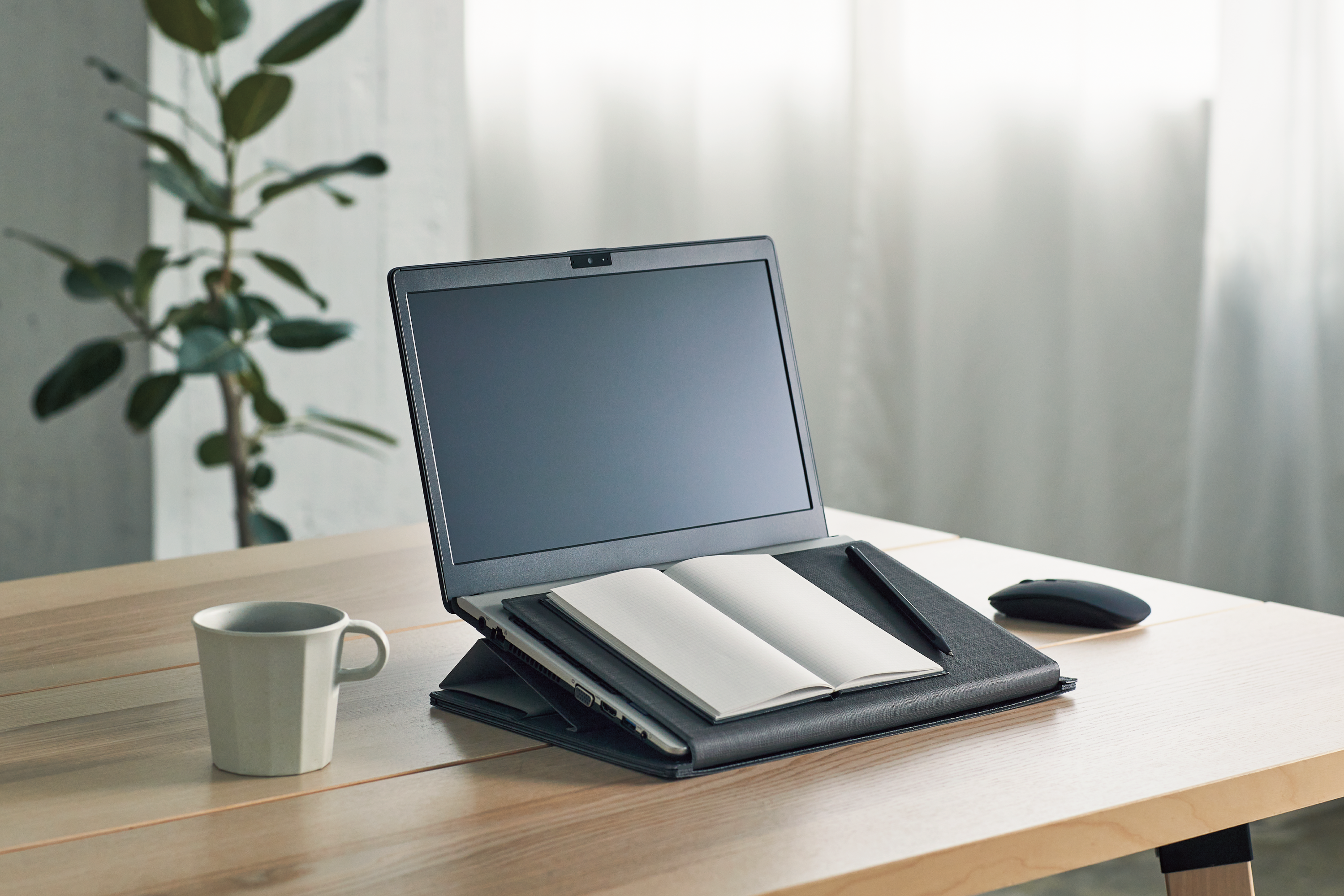 ノートPCスタンド_キービジュアル