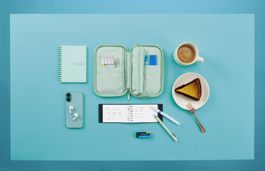 キャンパス ノートのように開くペンケースのギャラリー2