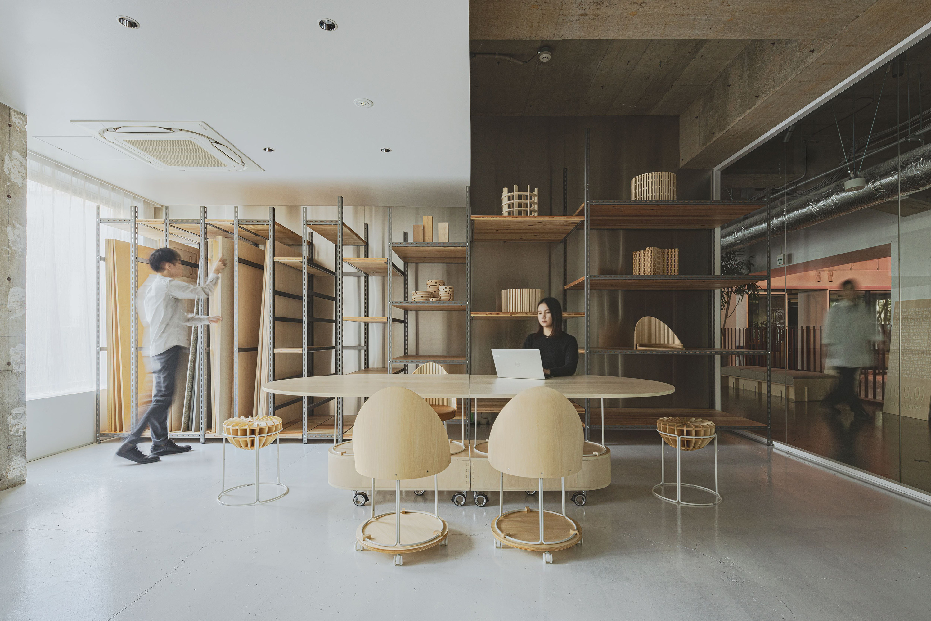 (0,0,0) studio genten オフィス画像02