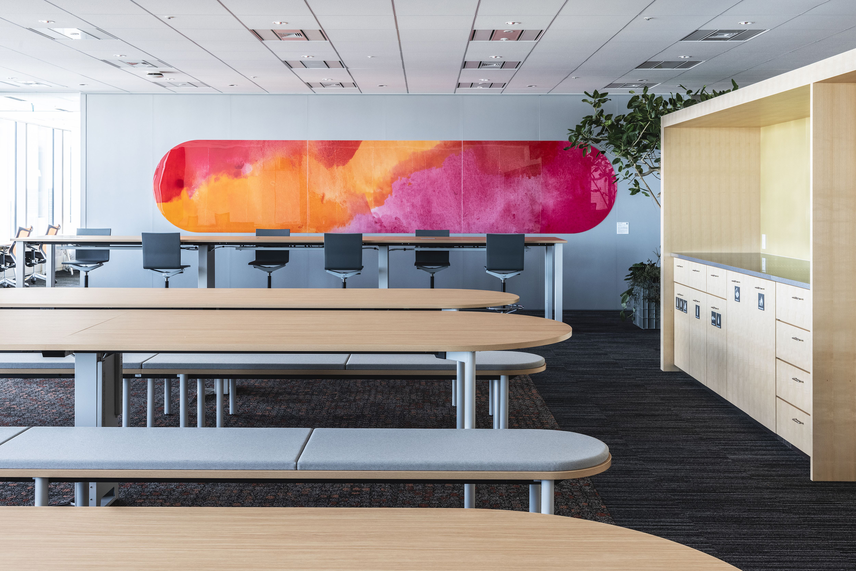 ARTBOARD™ オフィス画像01