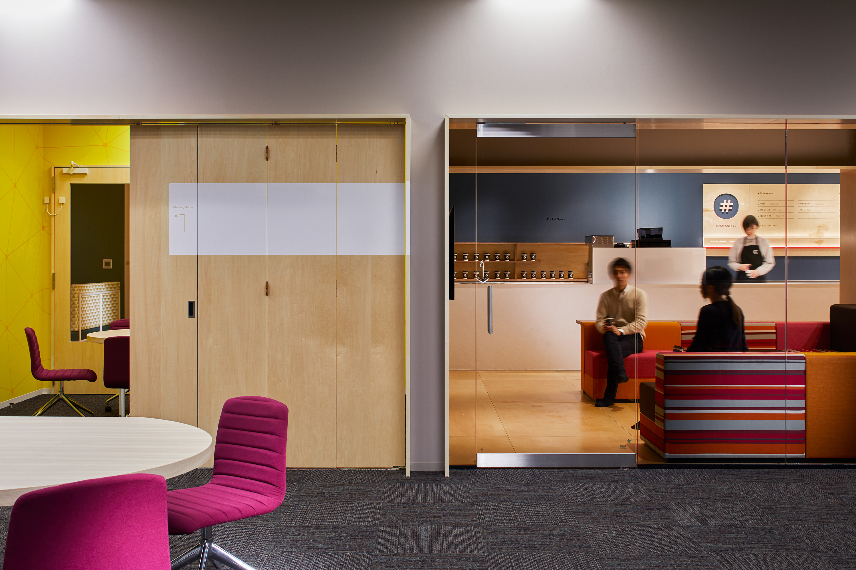 BroadBand Tower 5G Workplace オフィス画像12