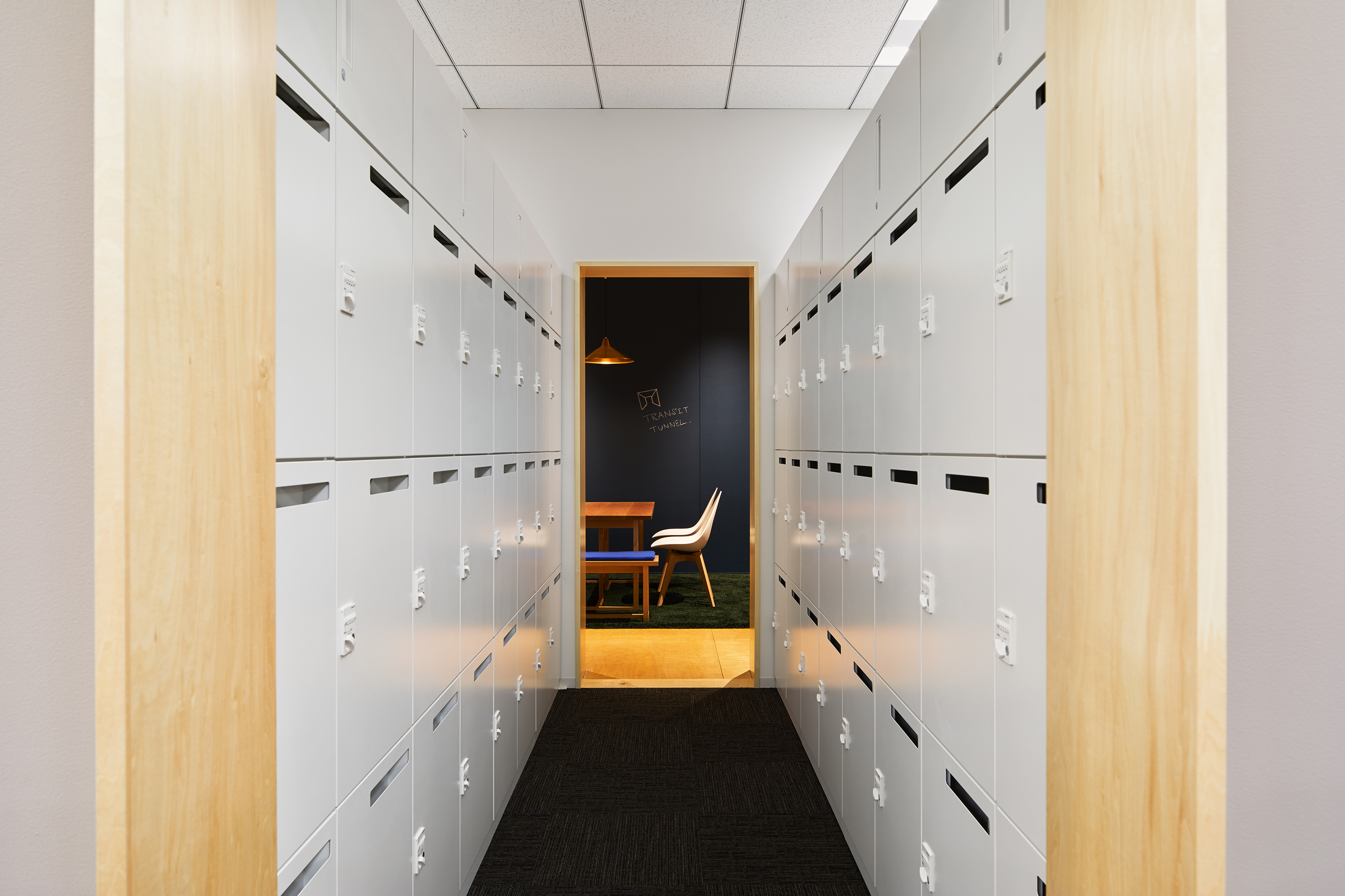 BroadBand Tower 5G Workplace オフィス画像15