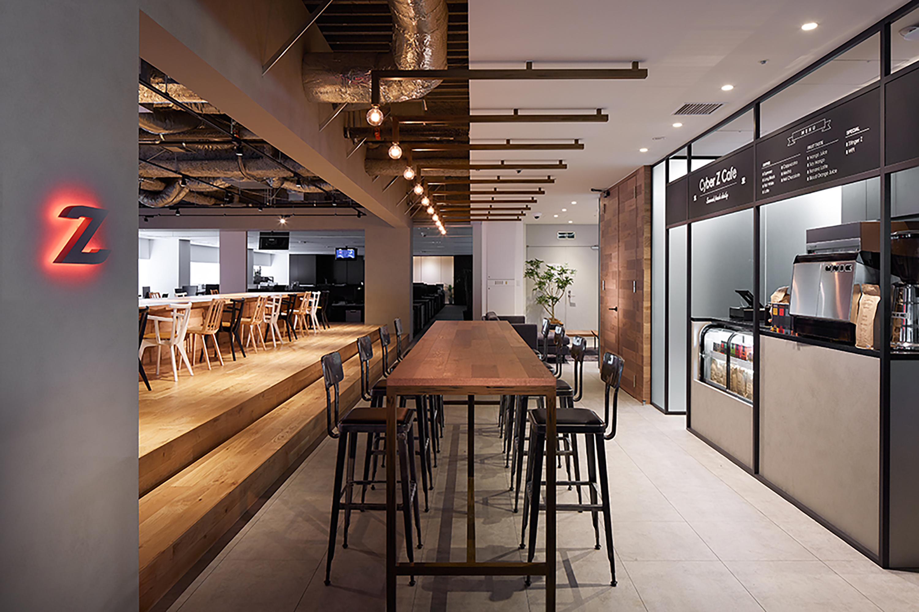CyberZ Head Office オフィス画像03
