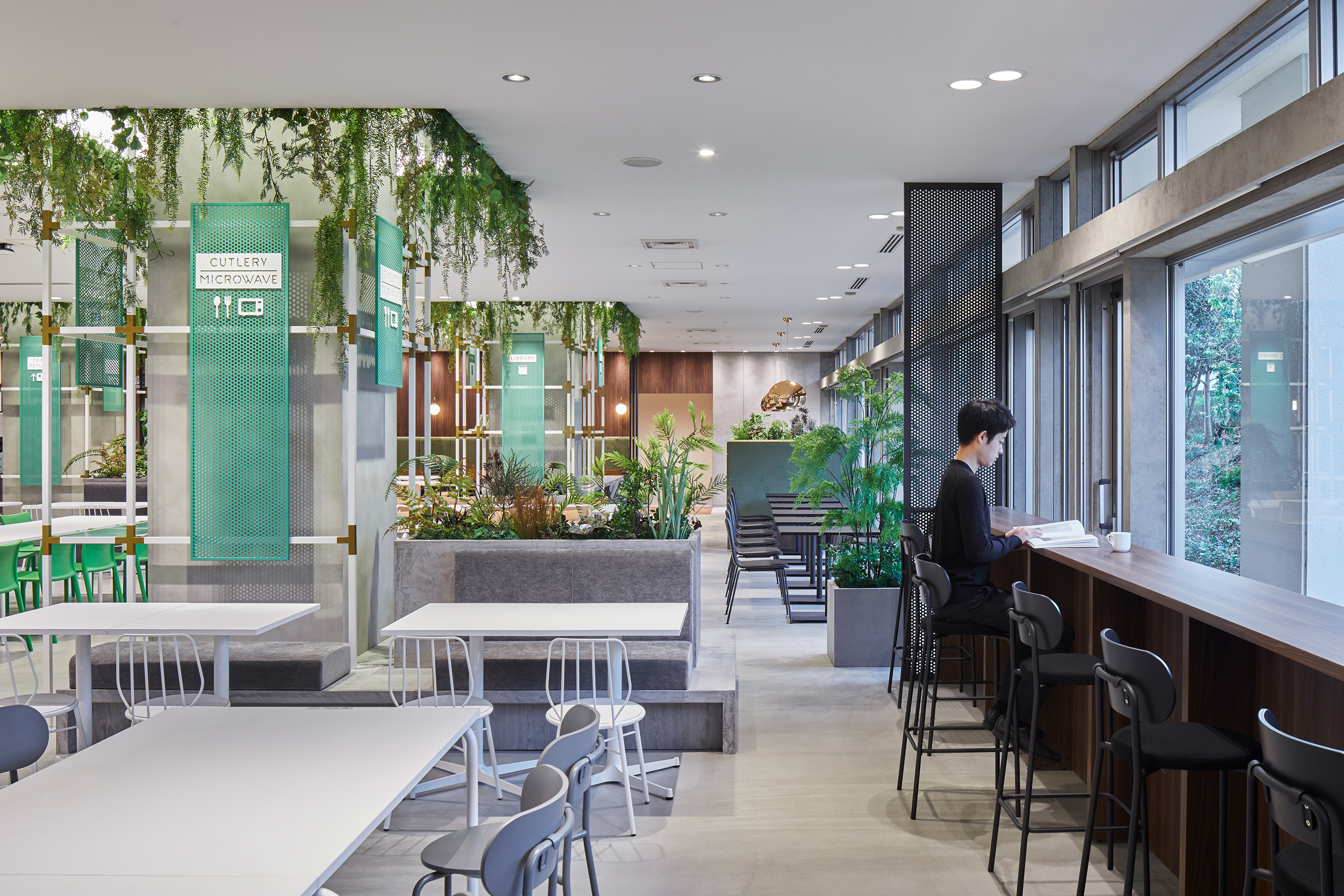 KOMATERRACE オフィス画像03