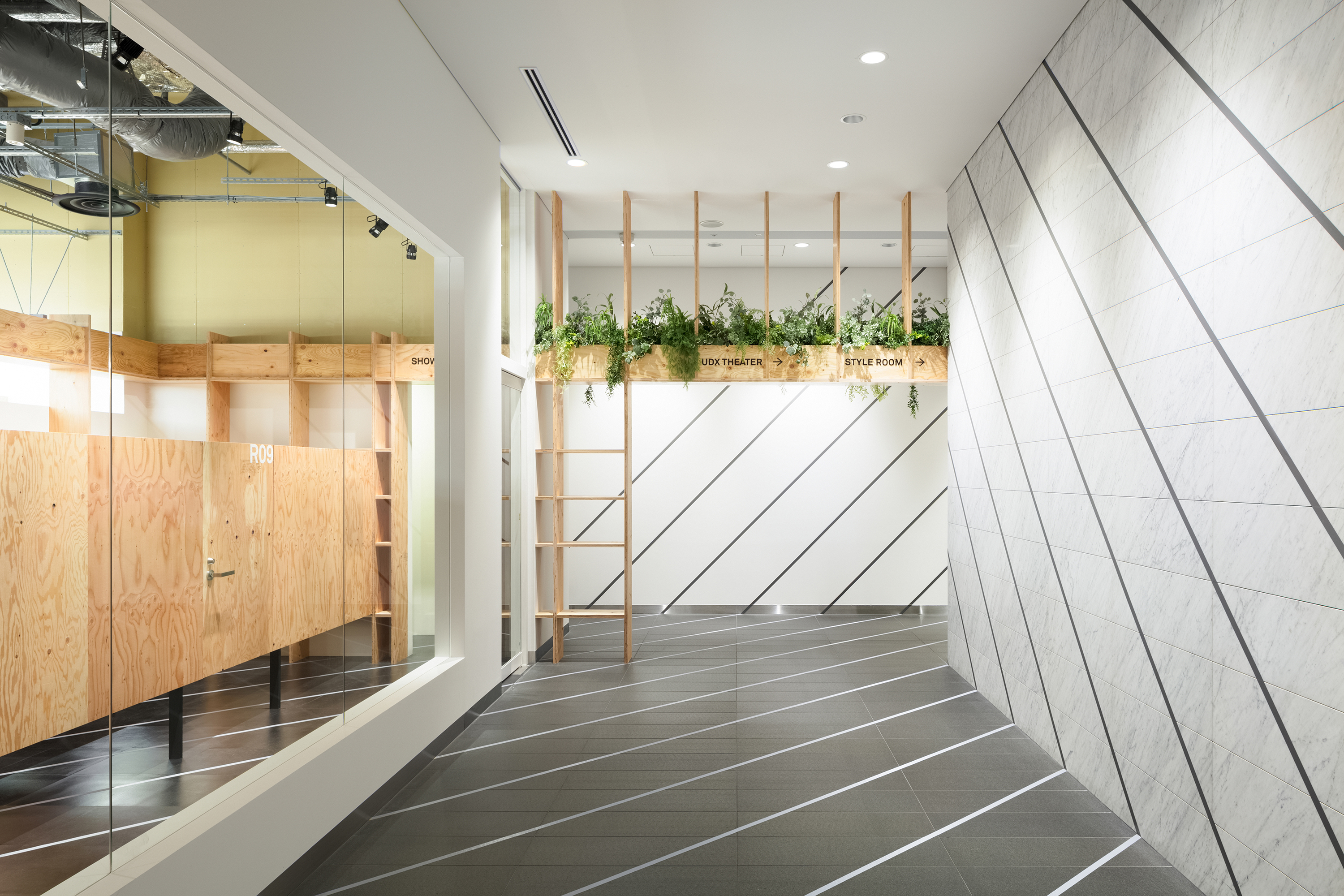 LIFORK AKIHABARA KV画像