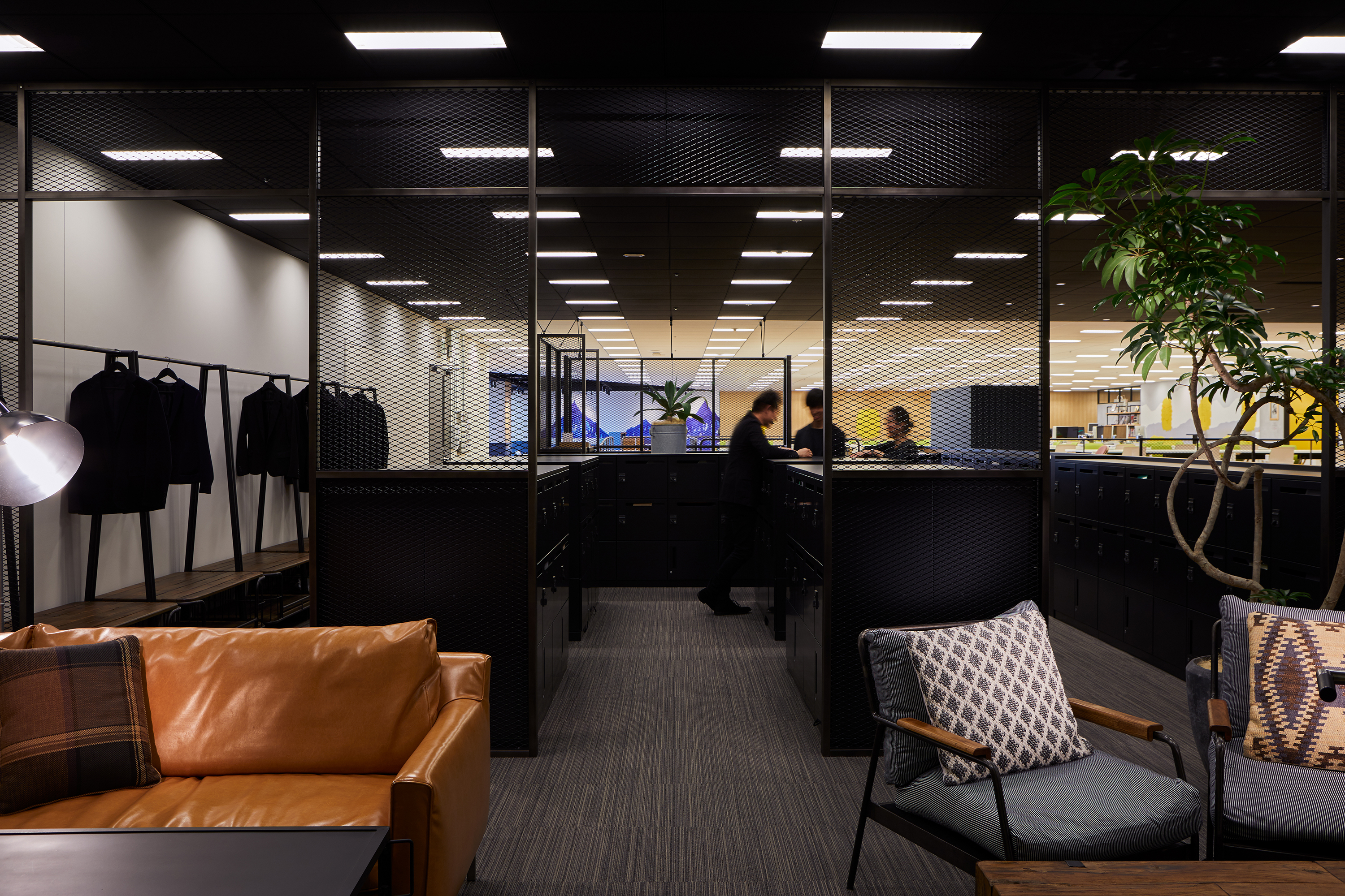 NISSIN FOODS HOLDINGS Creative Office オフィス画像03