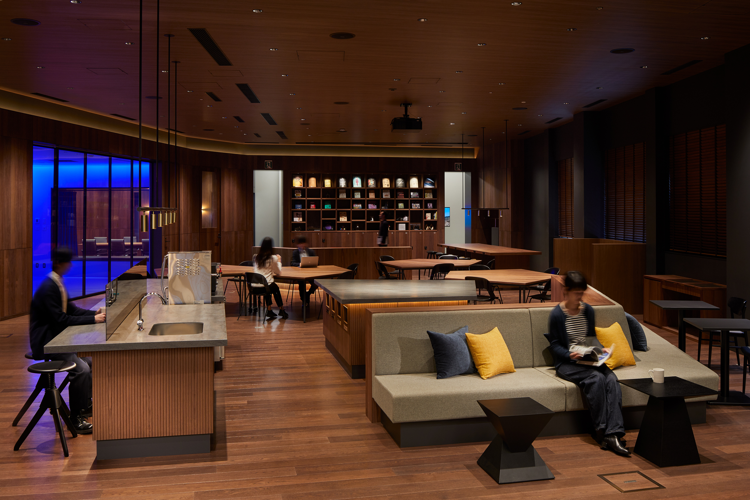 OLYMPUS innovation hub Atelier X KV画像