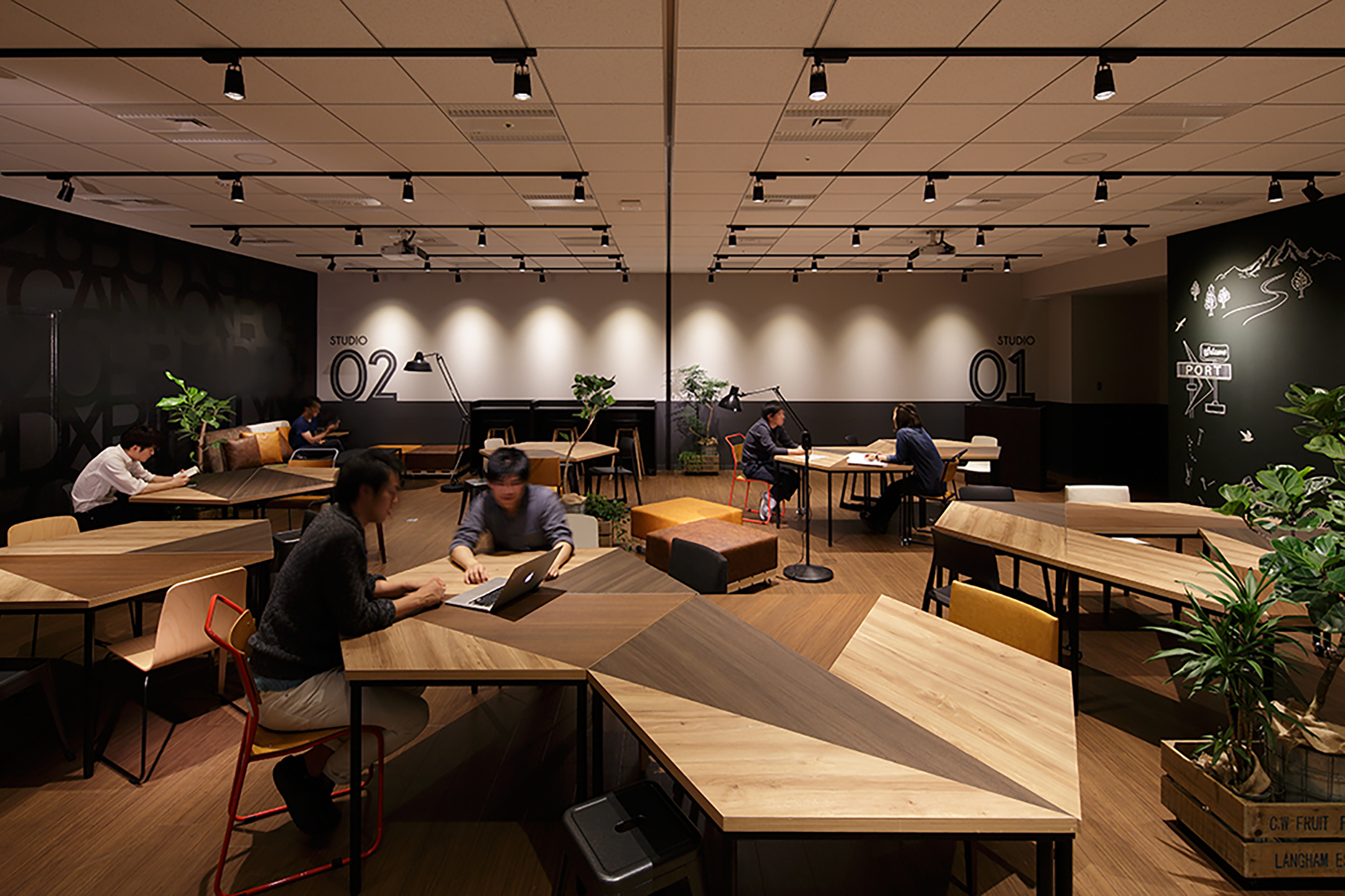 PORT INNOVATION LAB オフィス画像02
