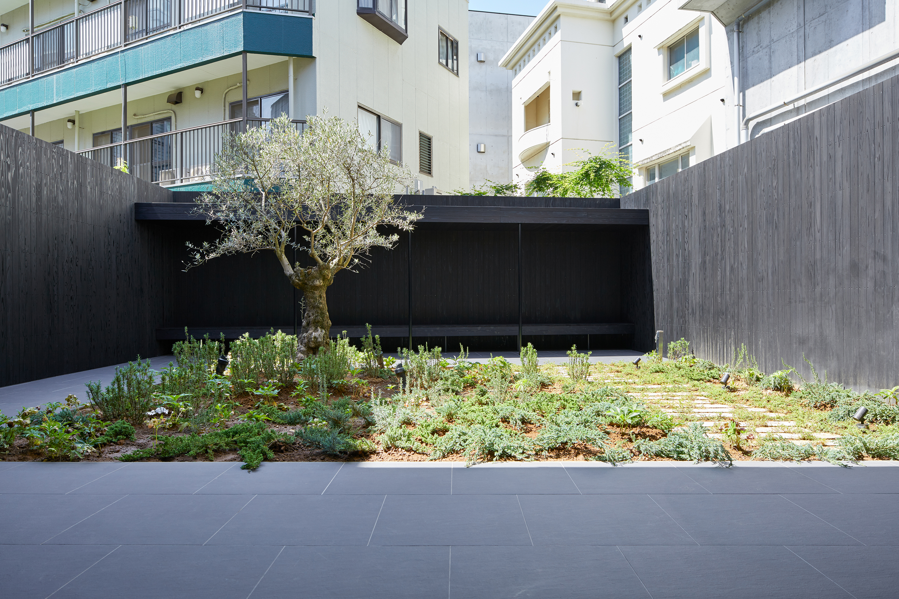 THINK OF THINGS オフィス画像12