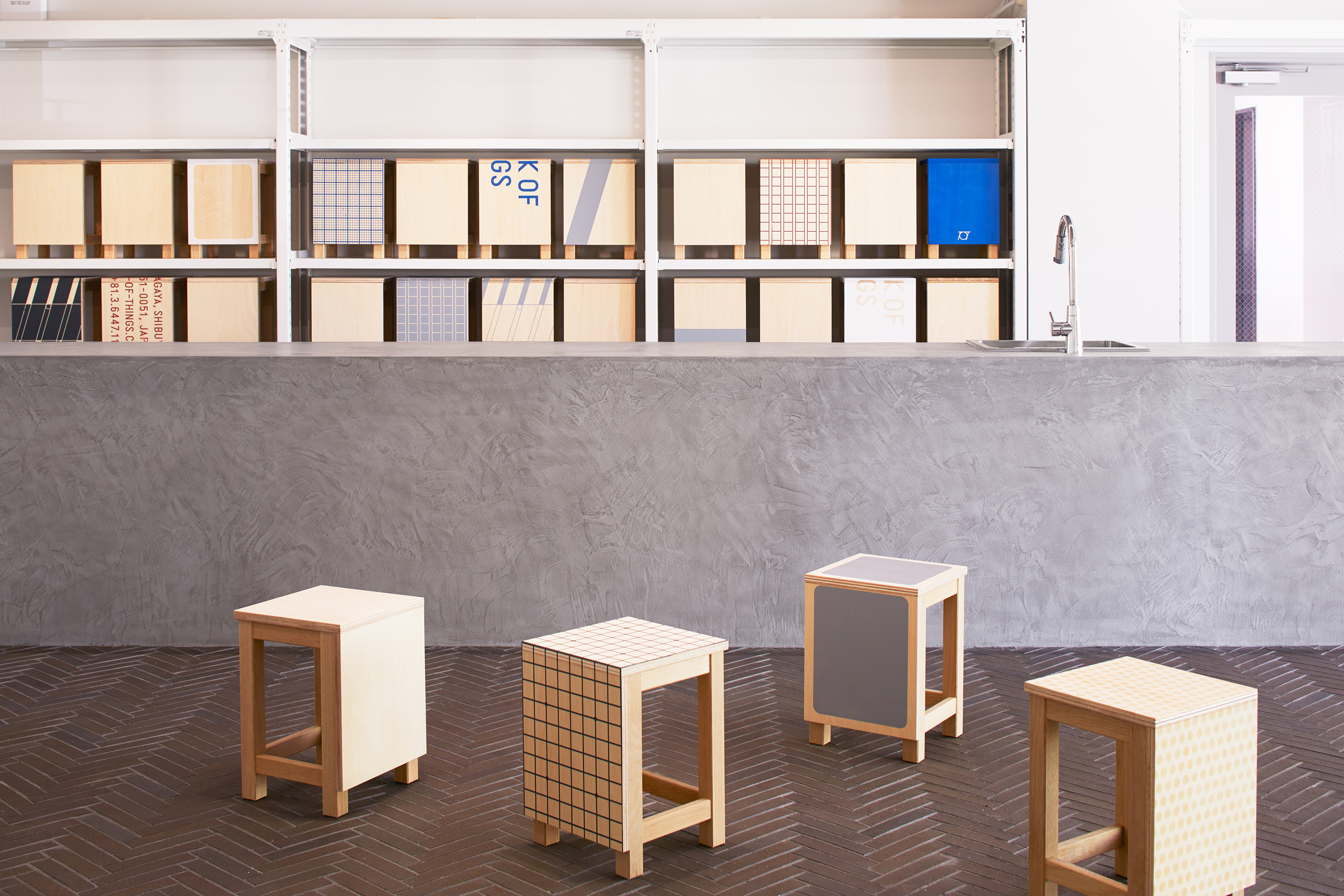 THINK OF THINGS オフィス画像16