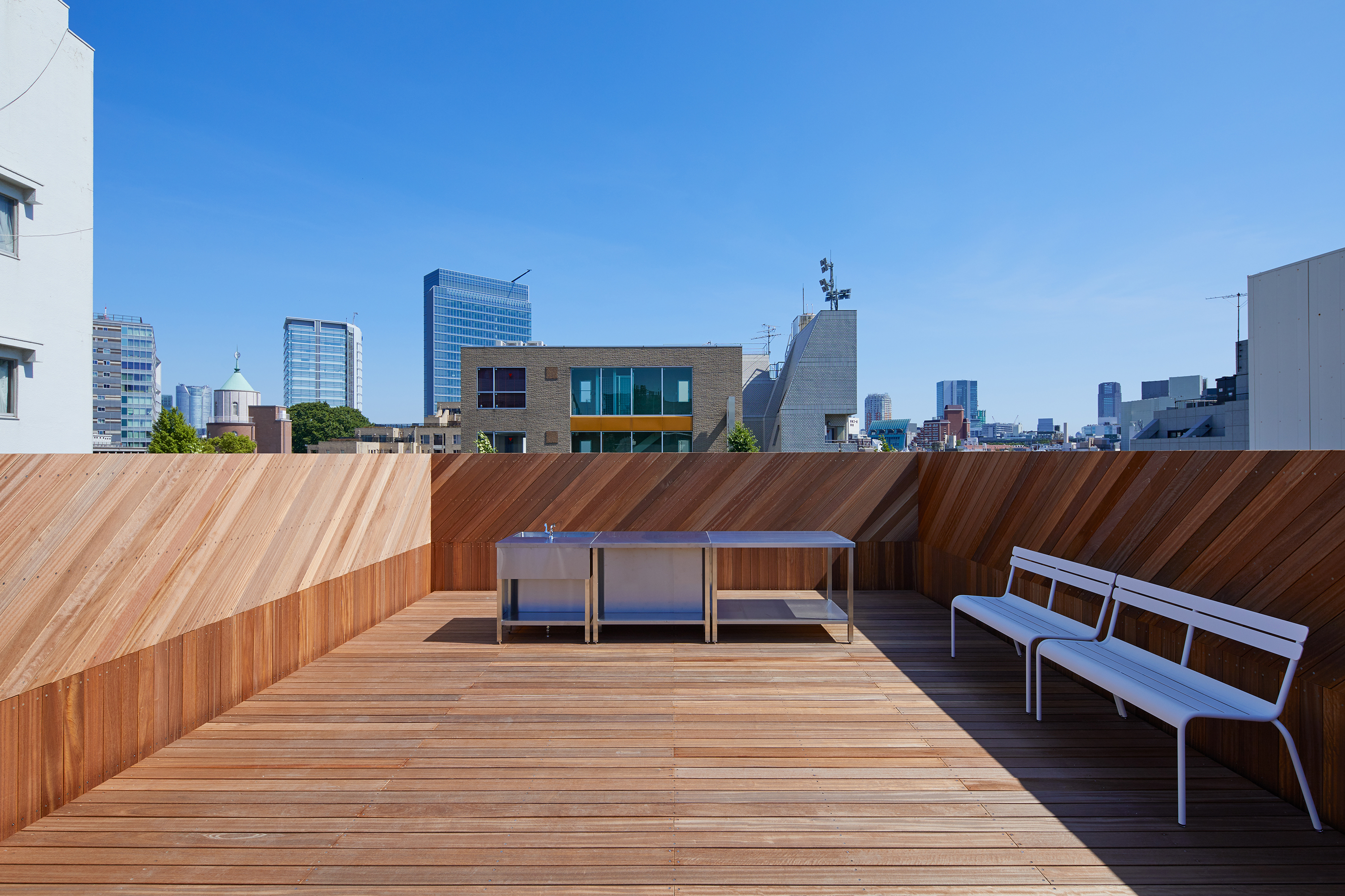 THINK OF THINGS オフィス画像21