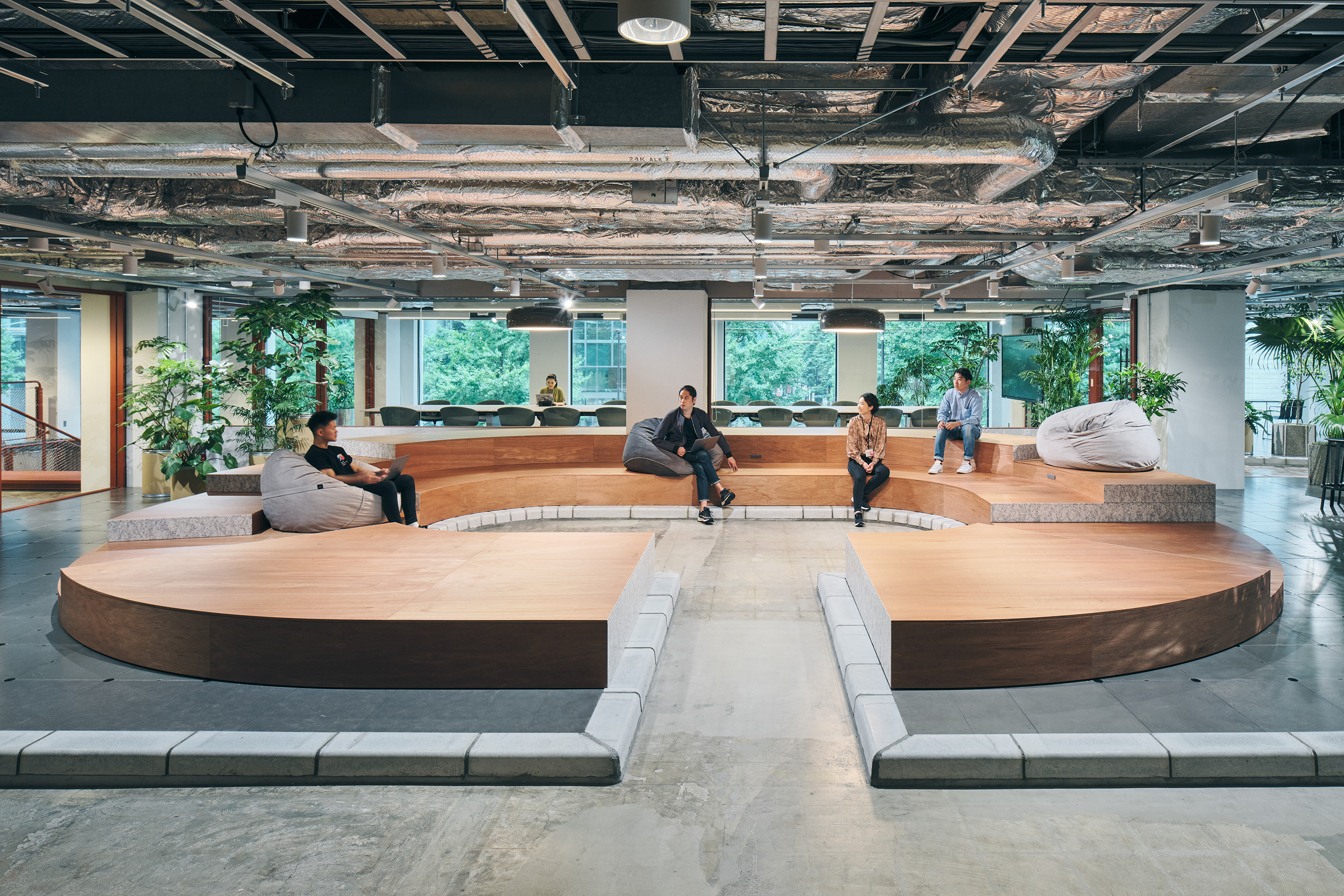 UZABASE Head Office (FF＆E) オフィス画像01