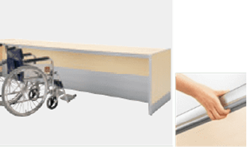 The edge is easy for wheelchair users to grip.