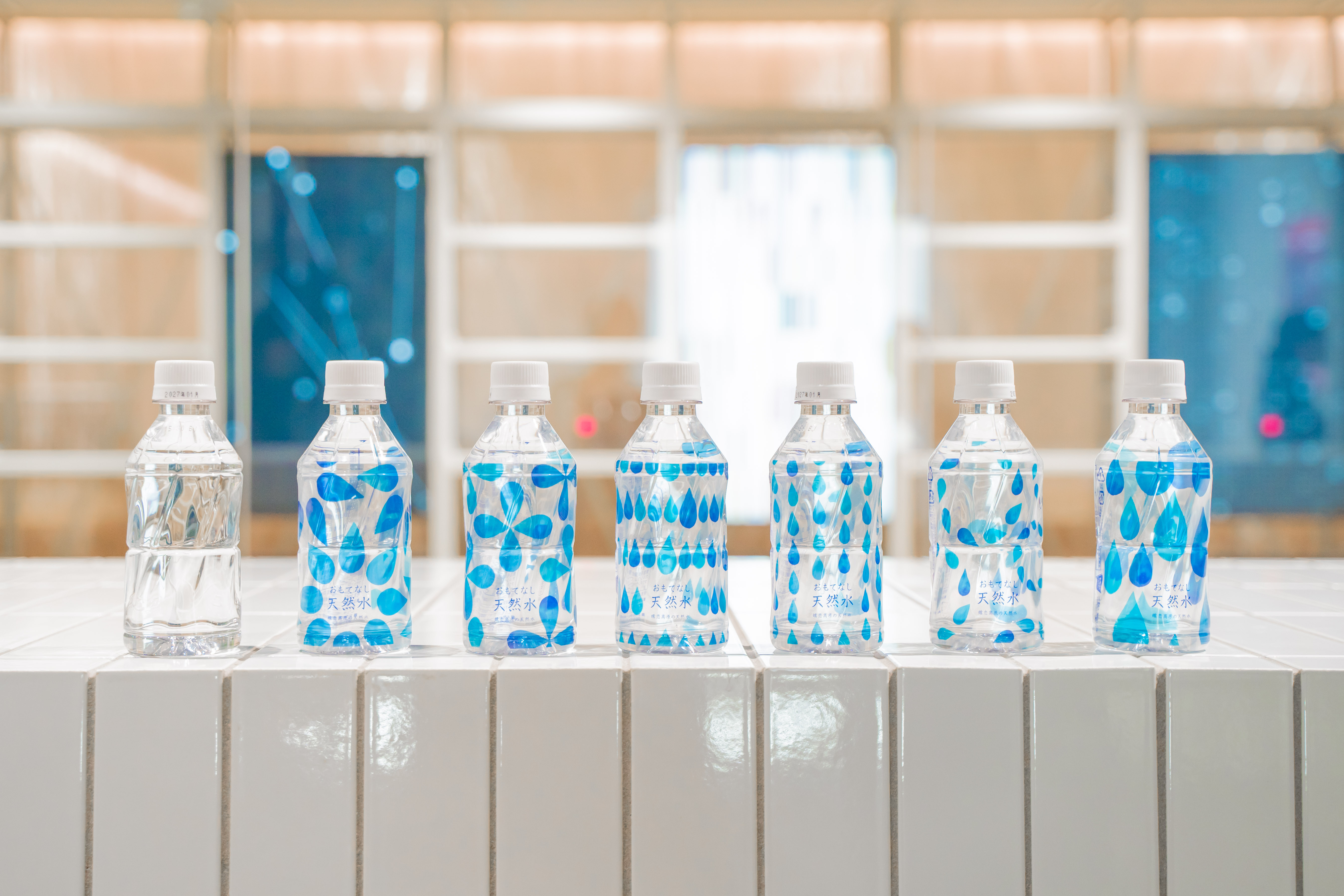 Business Supply Distribution:Mineral water sourced from Tsumagoikogen(260ml labelless, 260ml “omotenashi”)