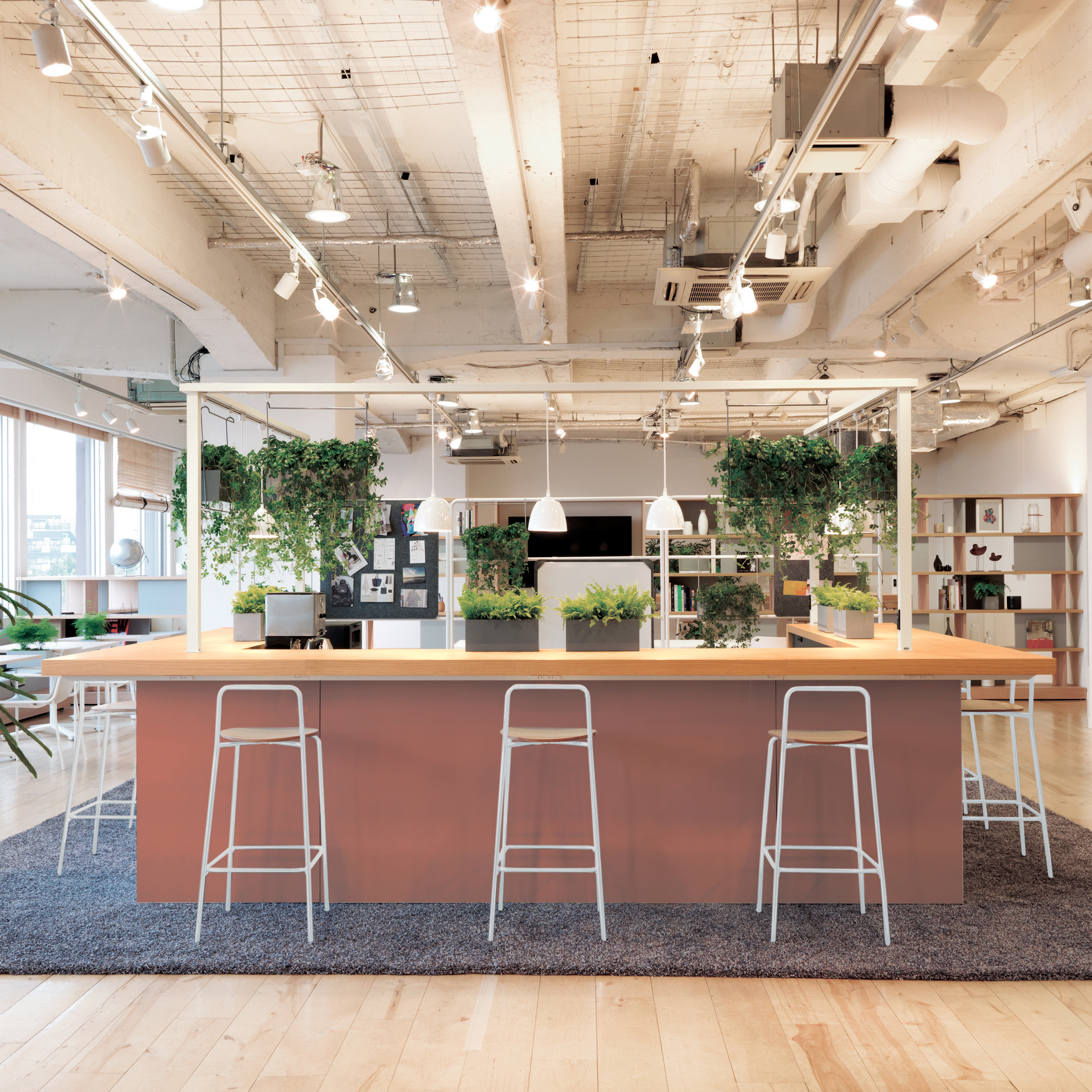 Days Office