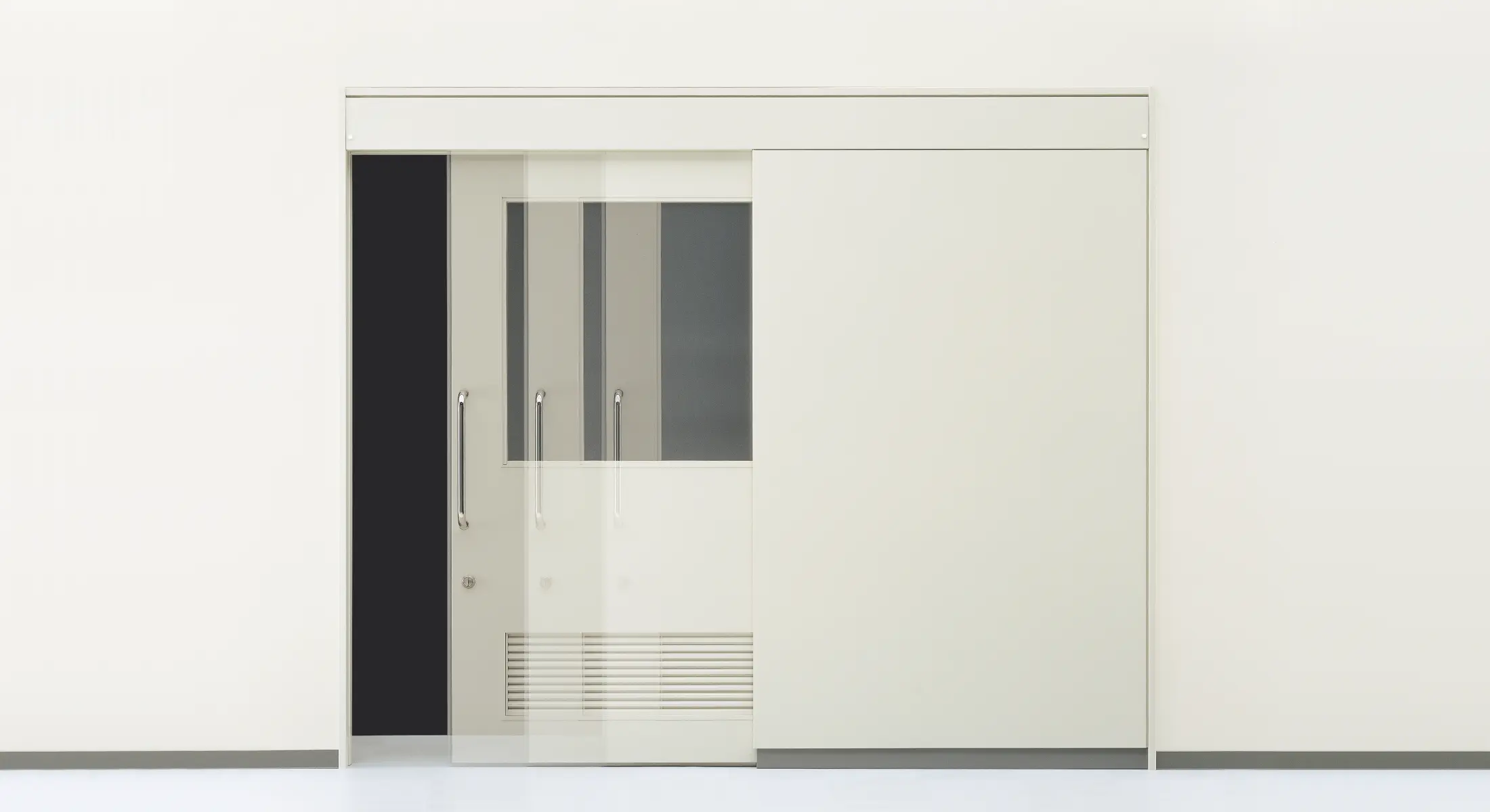 Plastat Door