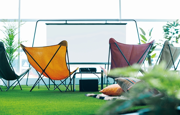 画像：プロジェクター用スクリーン