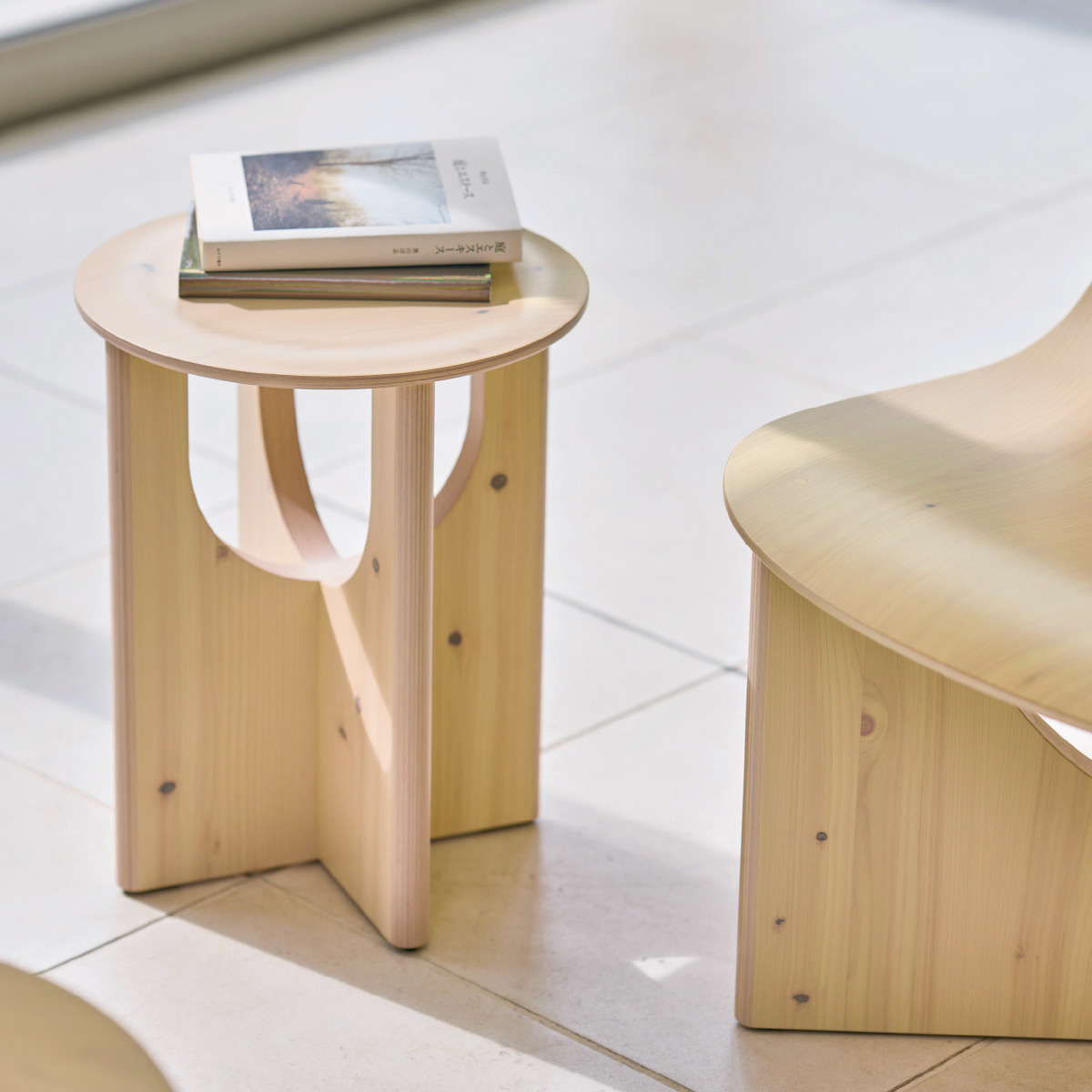 廃盤 KOKUYO コクヨ ◾️木調天板 レトロモダン サイドテーブル 2段 ym-01 Side Table | yuimori ｜yuimori｜特集｜家具｜コクヨ
