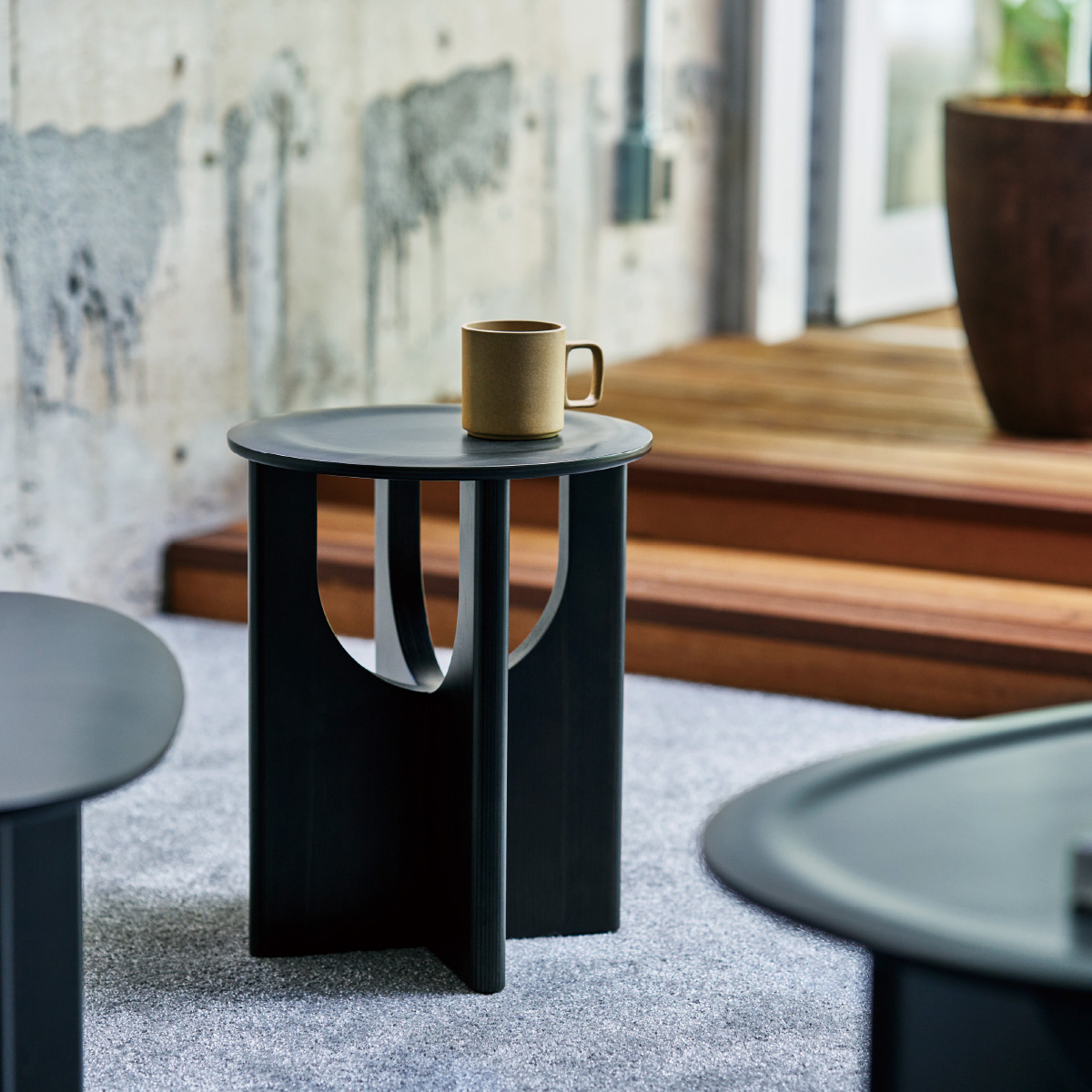 ym-01 Side Table | yuimori ｜yuimori｜特集｜家具｜コクヨ