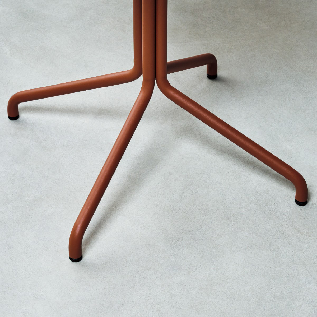 ym-04 Table Square Top - size W600×D800×H720 | yuimori ｜家具｜コクヨ