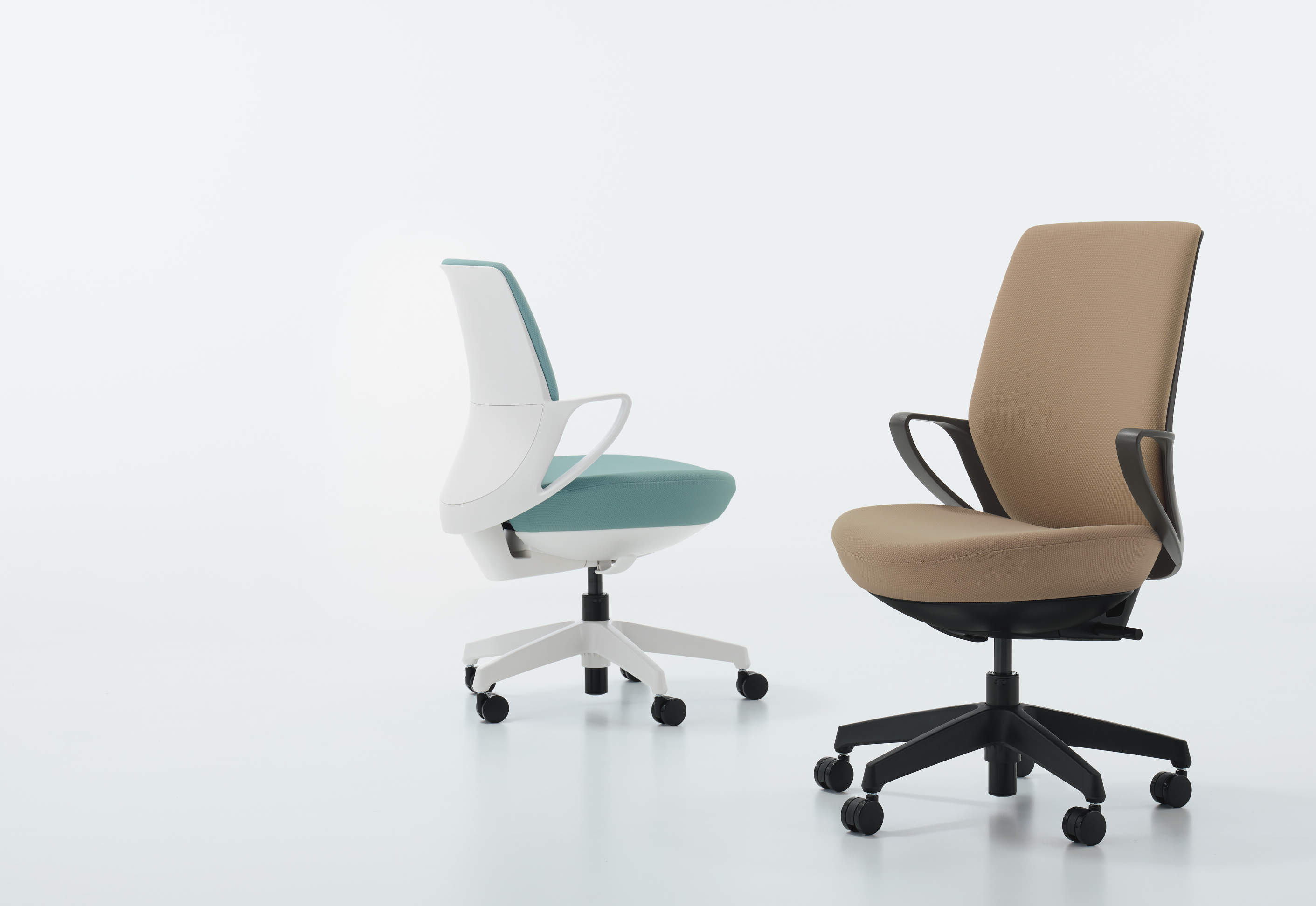 サステナブル素材のオフィス家具