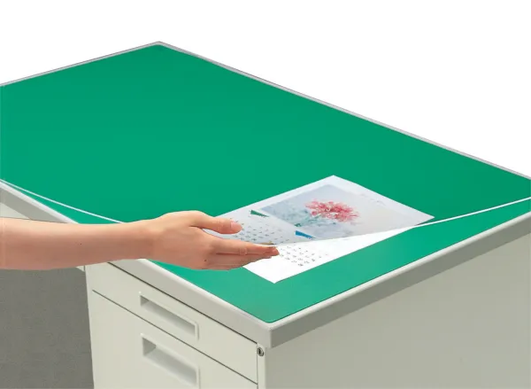 コクヨ デスクマット硬質アクリル 下敷付 1387x687の商品画像