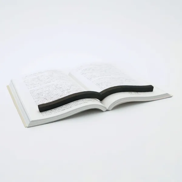 コクヨ 本に寄り添う文鎮 材質鉄 質量約195g ブラックの商品画像